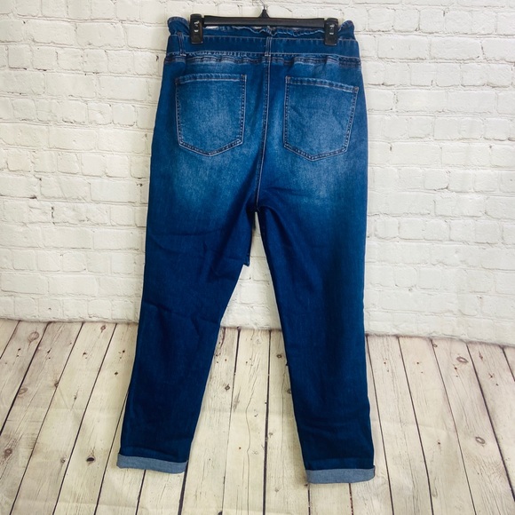 Almost Famous Cuffed High-waist Jeans: Size Large - Picture 5 of 8